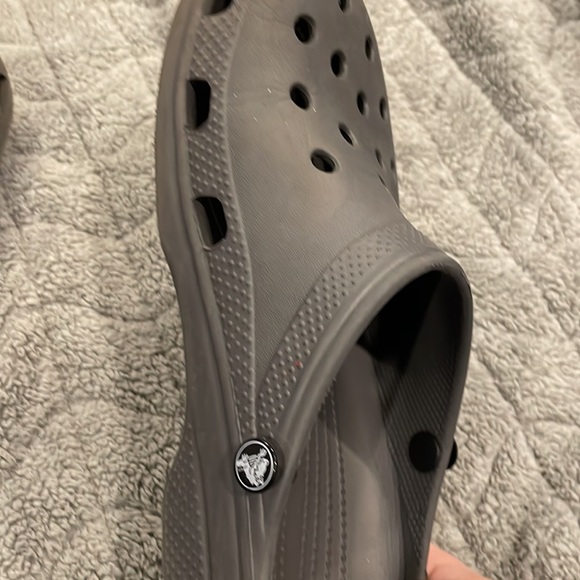 Gray Crocs Size 10 Mens - Picture 4 of 7